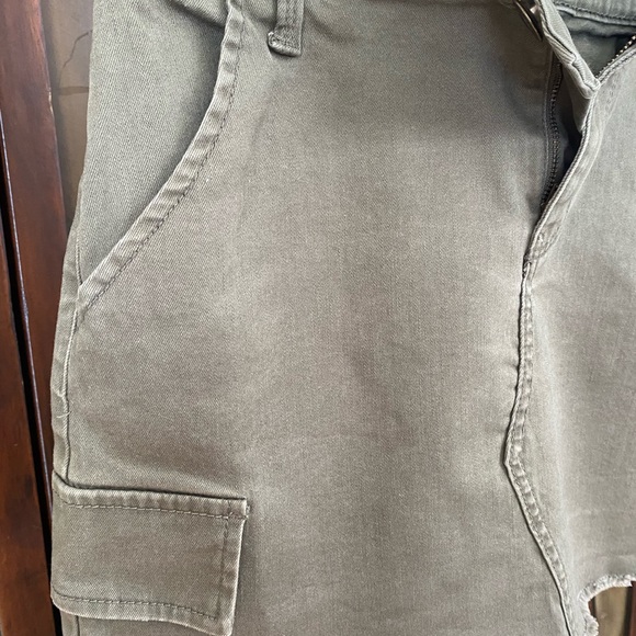 Mudd Flex Stretch Olive Green Skirt, size Jr 9 - Picture 2 of 6